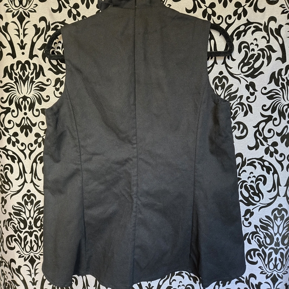 The Dori Collection Beverly Hills Stylish Pleated Vest No Size Tag - Picture 3 of 6